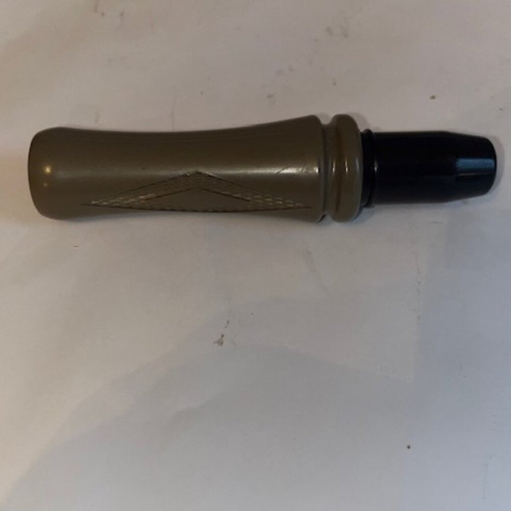 Vintage Lohman Duck Call Green plastic with black mouthpiece 4 3/4" long